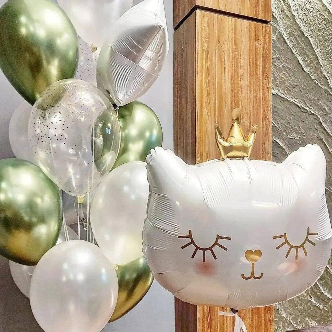 Charming Pastel Cream Balloon Set with Cat & Rabbit for Birthday Party - Whimsical Decor