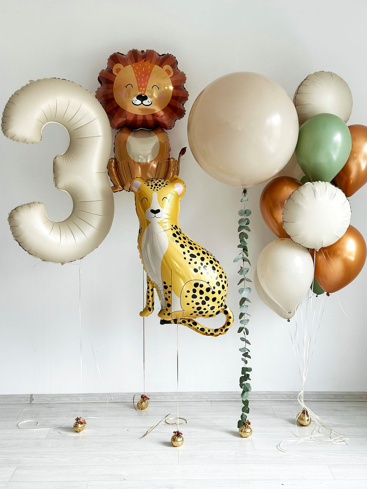 Pastel Jungle Safari Balloon Set with Lion and Leopard - Charming Decor for Baby Showers & Birthdays (Eucalypt not include in set)